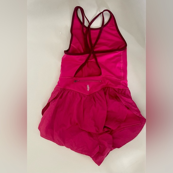 New Free People Movement Last Mile Wave Rider Runsie Romper Magenta Pink Small - Picture 3 of 3